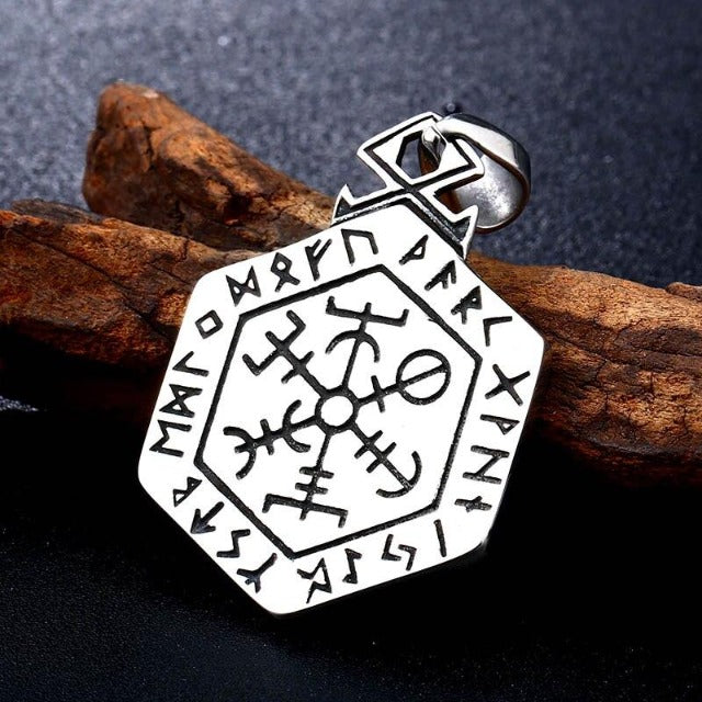 Amuleto Vikingo