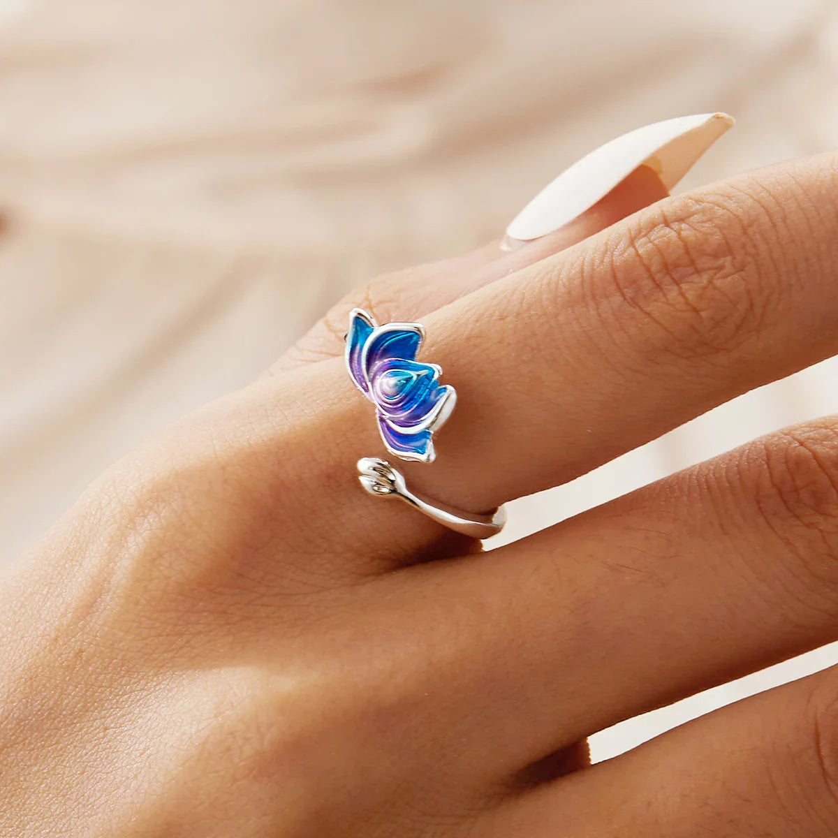 Anillo Flor de Loto Plateado