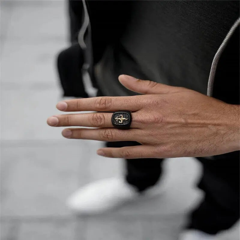 Anillo Flor de Lis Sello plata