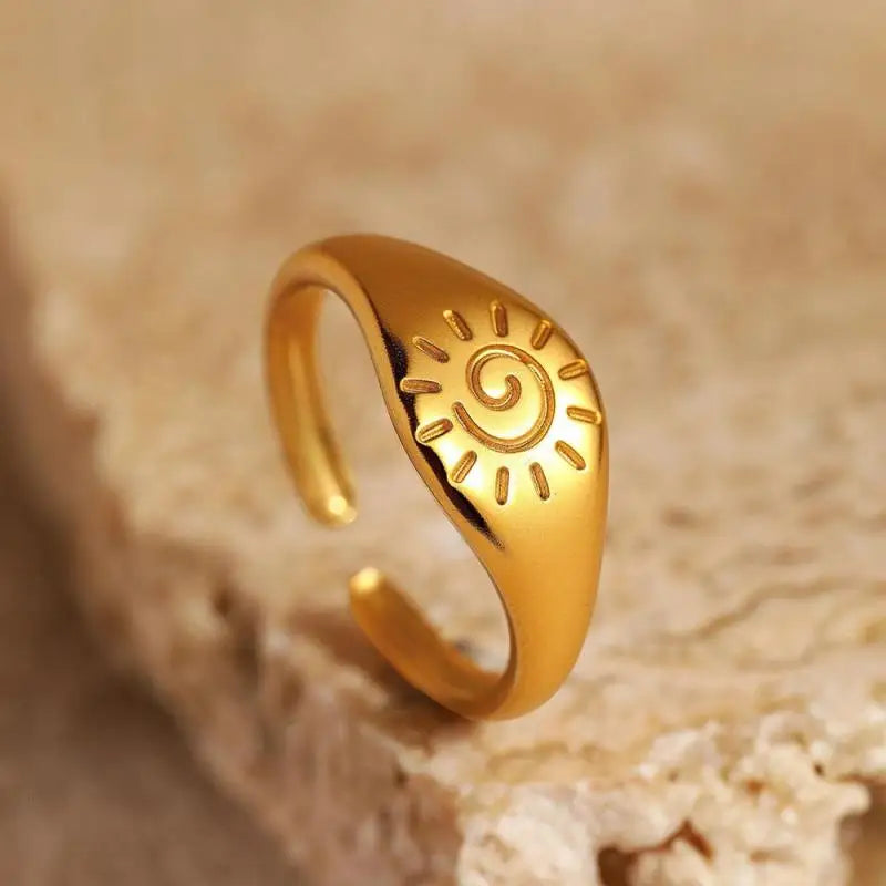 Anillo Retro Sol Astros oro