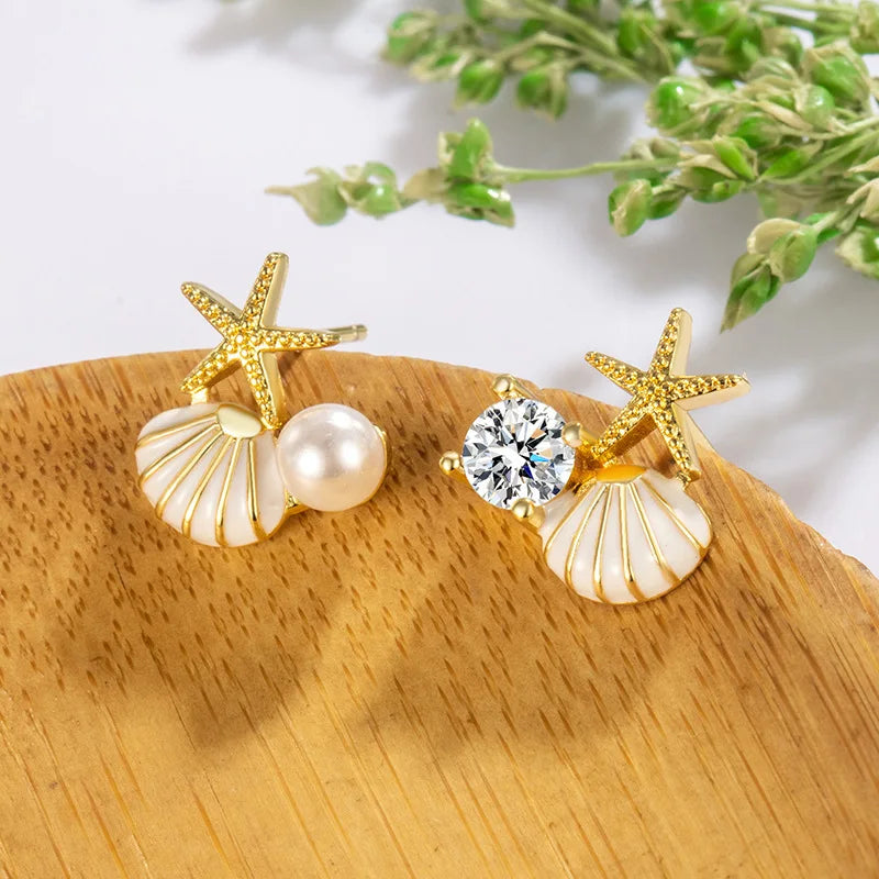 Pendientes de Clavo con Conchas y Perla