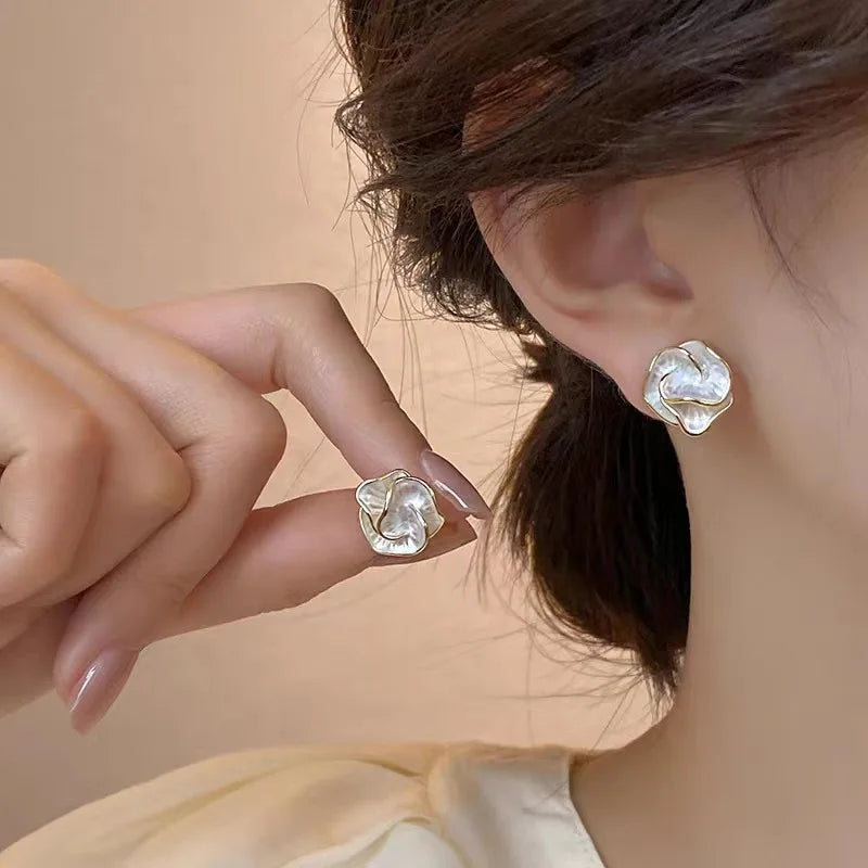 Pendientes de botón Flor de Camelia