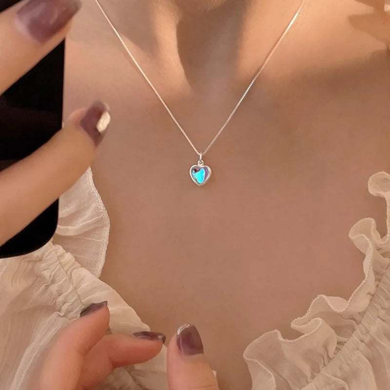 Collar con Colgante Corazón Fertilidad Piedra de Luna cadena lisa