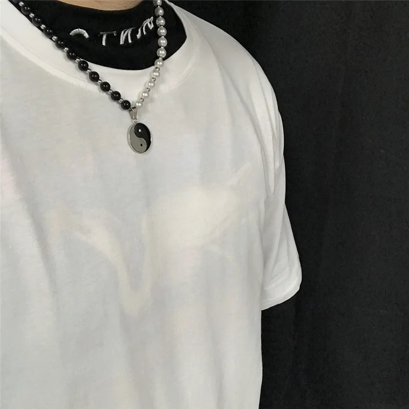 Collar con Colgante de Perlas Yin Yang Negro y Blanco