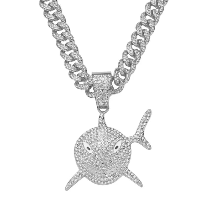 Collar con Colgante de Tiburón en Strass plateado