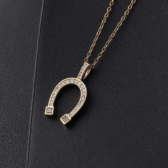 Collar Colgante Herradura de la Suerte dorado