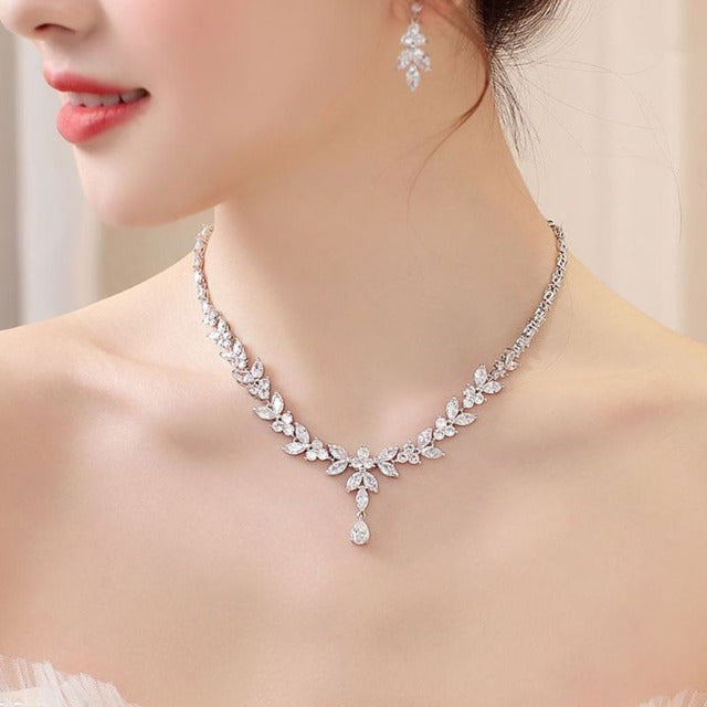 Juego de Collar y Pendientes de Boda en Plata